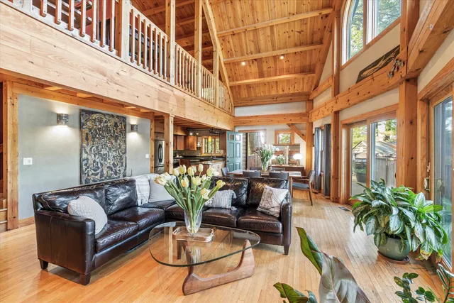 $850,000 | 245 Piscataqua Road, Madbury, NH 03824