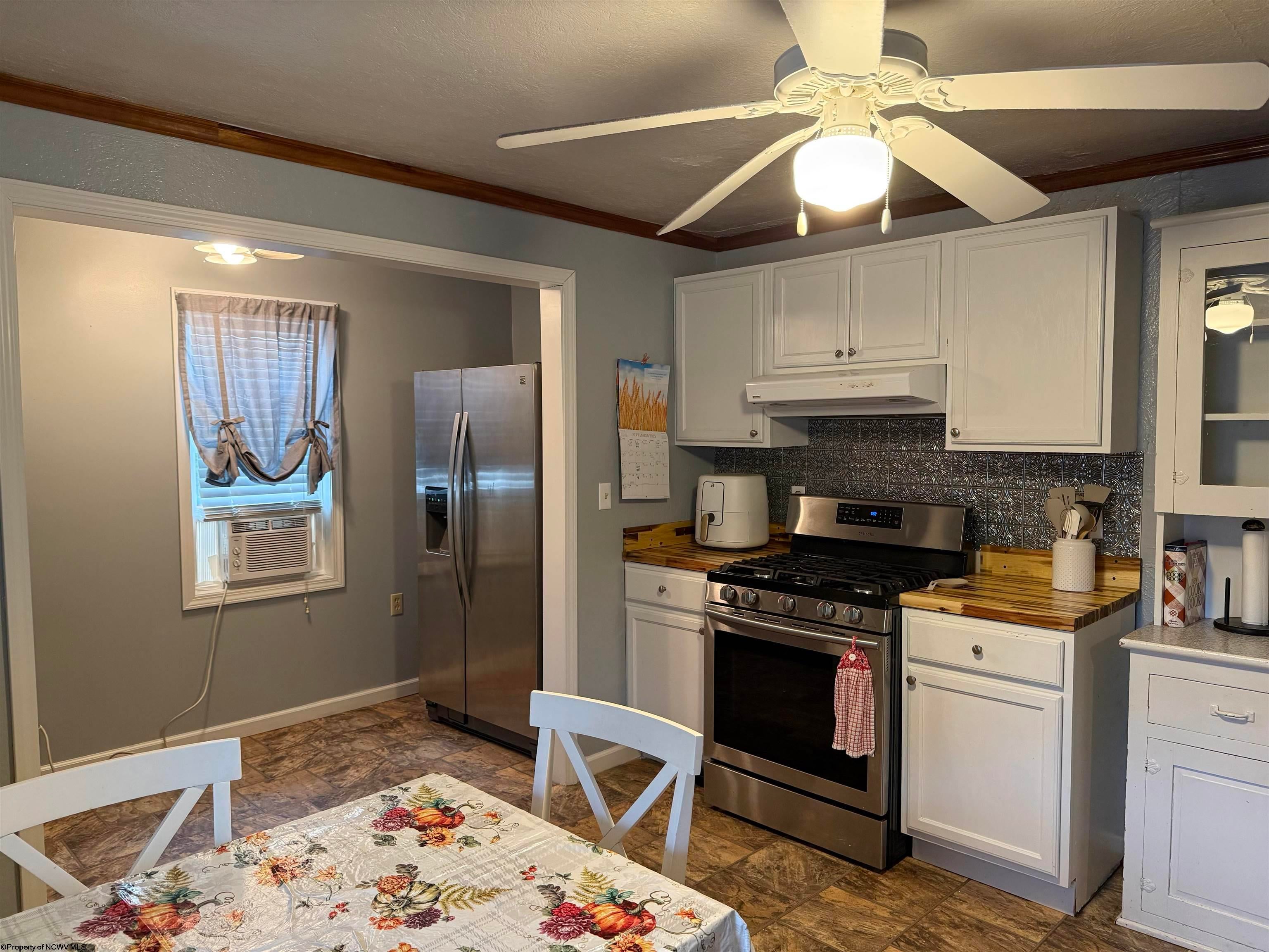 262 Eakin Road Beverly, WV 26253 - Photo 11 of 30 Gallery Image 11