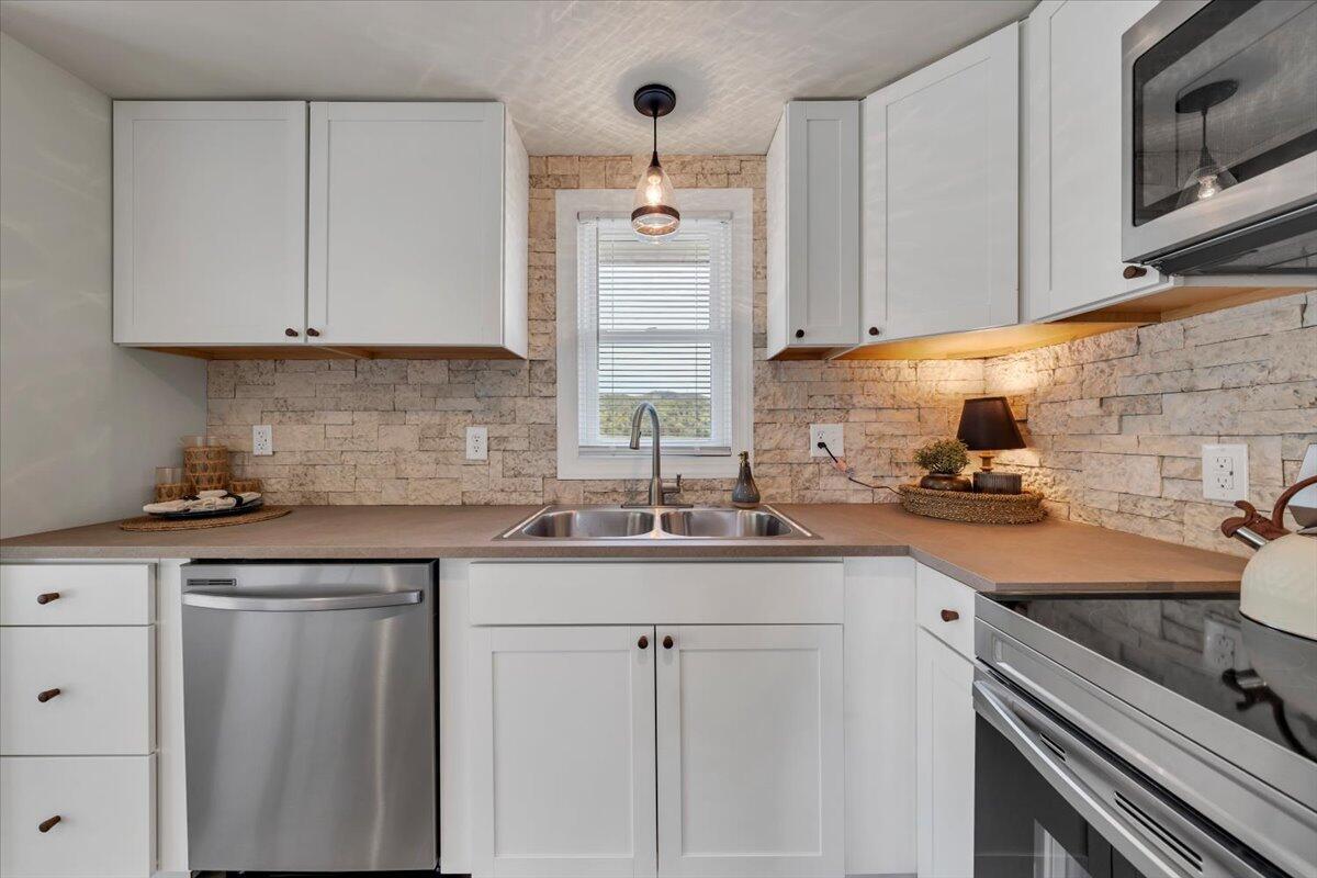 7153 Peppers Ferry Road Max Meadows, VA 24360 - Photo 15 of 67 15-MIB00795