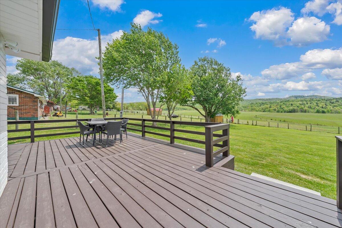 7153 Peppers Ferry Road Max Meadows, VA 24360 - Photo 32 of 67 a park with wooden fence and trees