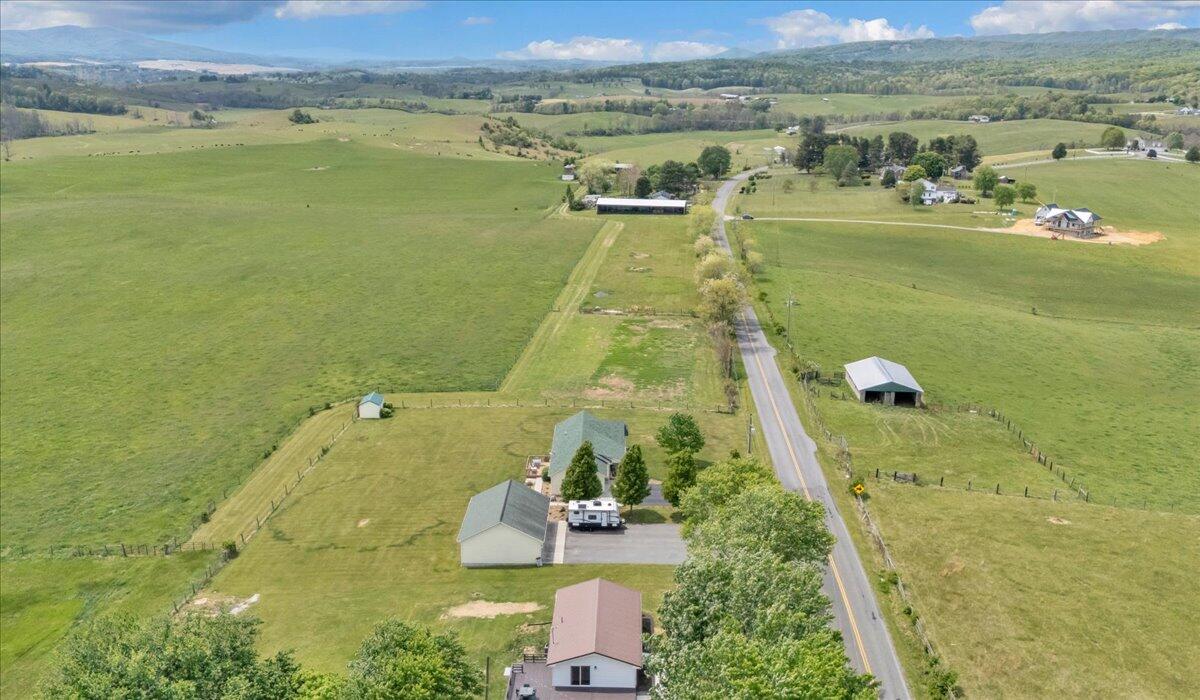 7153 Peppers Ferry Road Max Meadows, VA 24360 - Photo 55 of 67 55-DJI_20260504134646_0033_D-R5