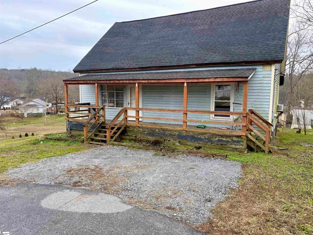 $125,000 | 14 McCaughrin Street, Pelzer, SC 29669