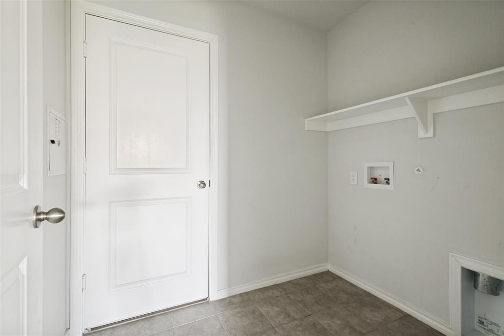 621 Spaulding Street Justin, TX 76247 - Photo 20 of 22 a view of a room