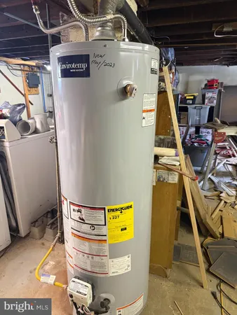 a view of utility room