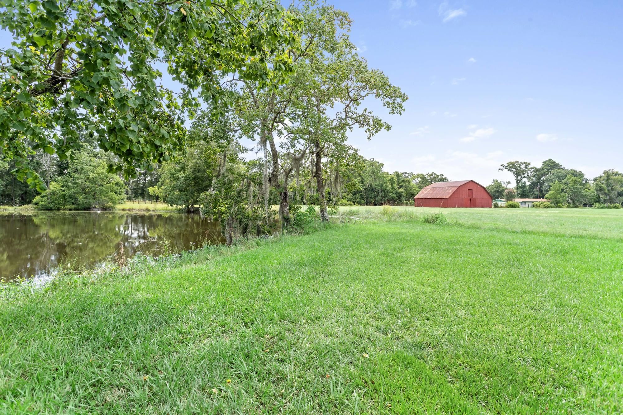 4724 Church House Road Orange, TX 77630 - Photo 4 of 36