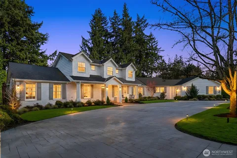 $7,890,000 | 2242 79th Avenue Northeast, Medina, WA 98039