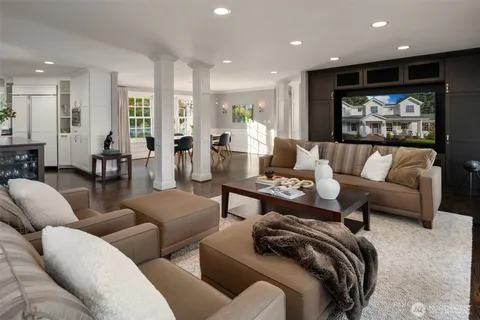 $7,890,000 | 2242 79th Avenue Northeast, Medina, WA 98039