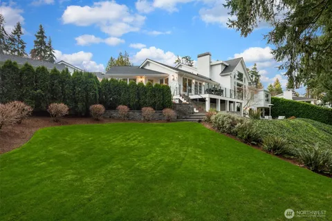 $7,890,000 | 2242 79th Avenue Northeast, Medina, WA 98039