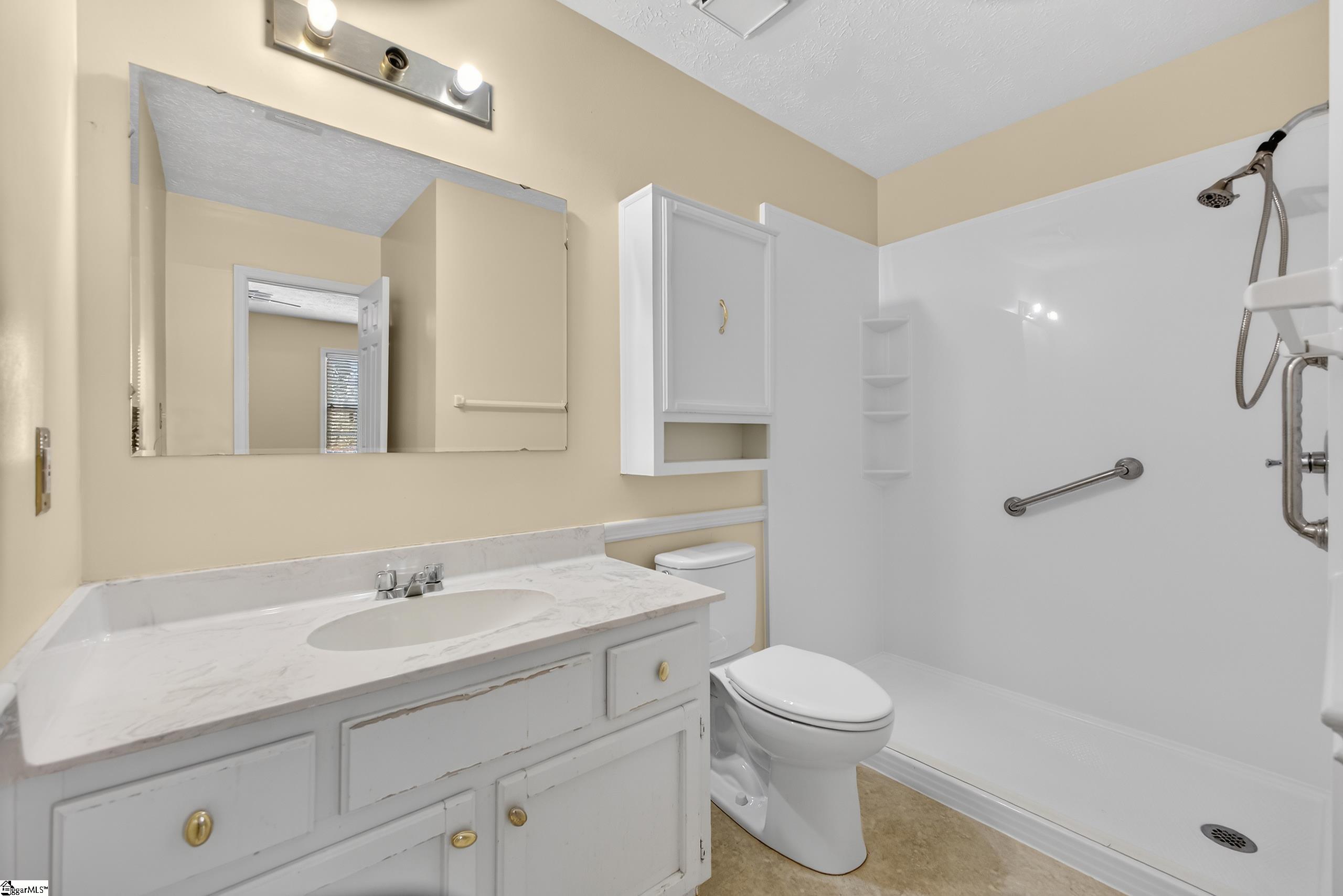 1206 Wenwood Circle Greenville, SC 29607 - Photo 5 of 28