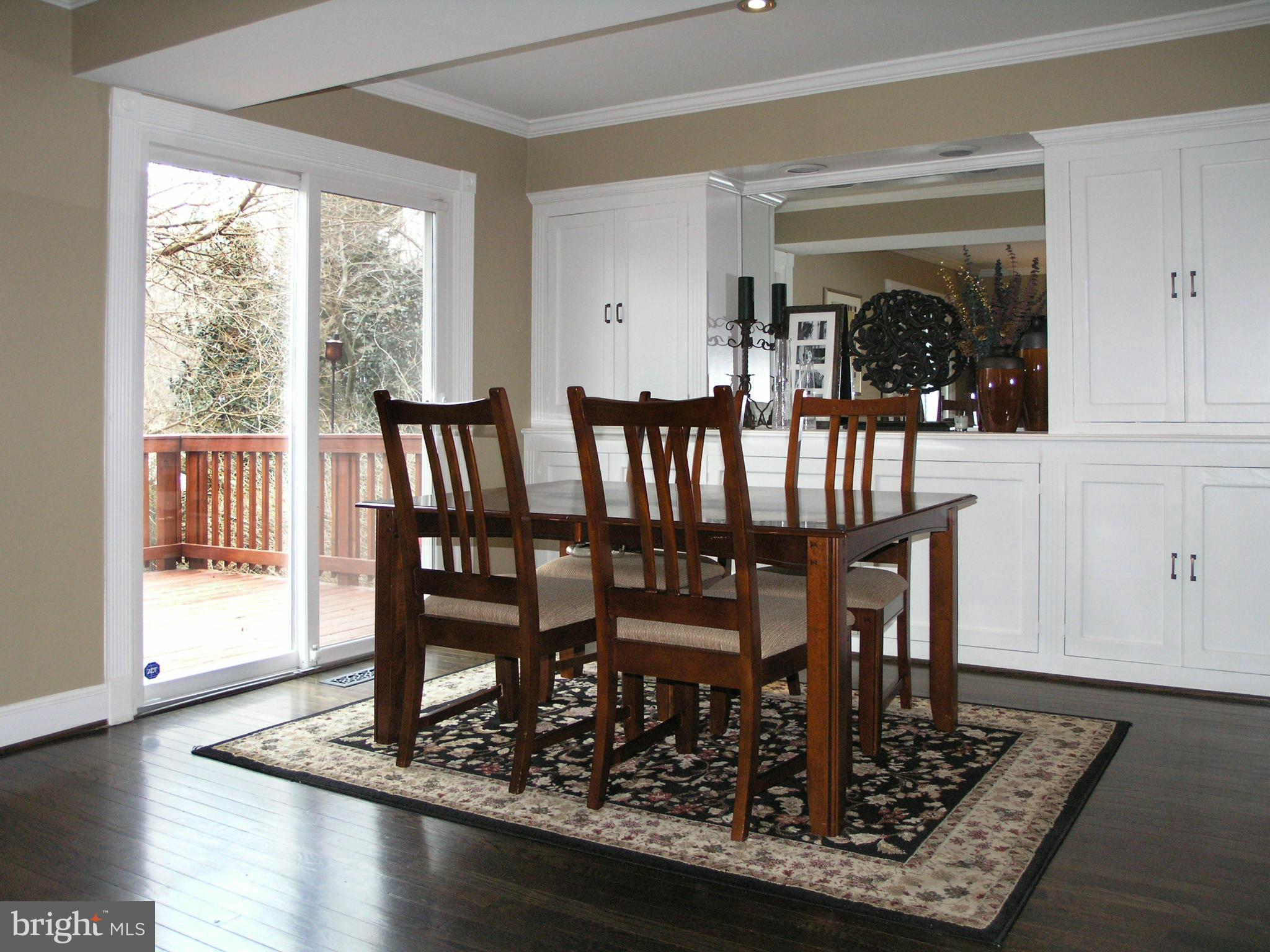 1848 Golf View Court Reston, VA 20190 - Photo 11 of 25 Dining Room