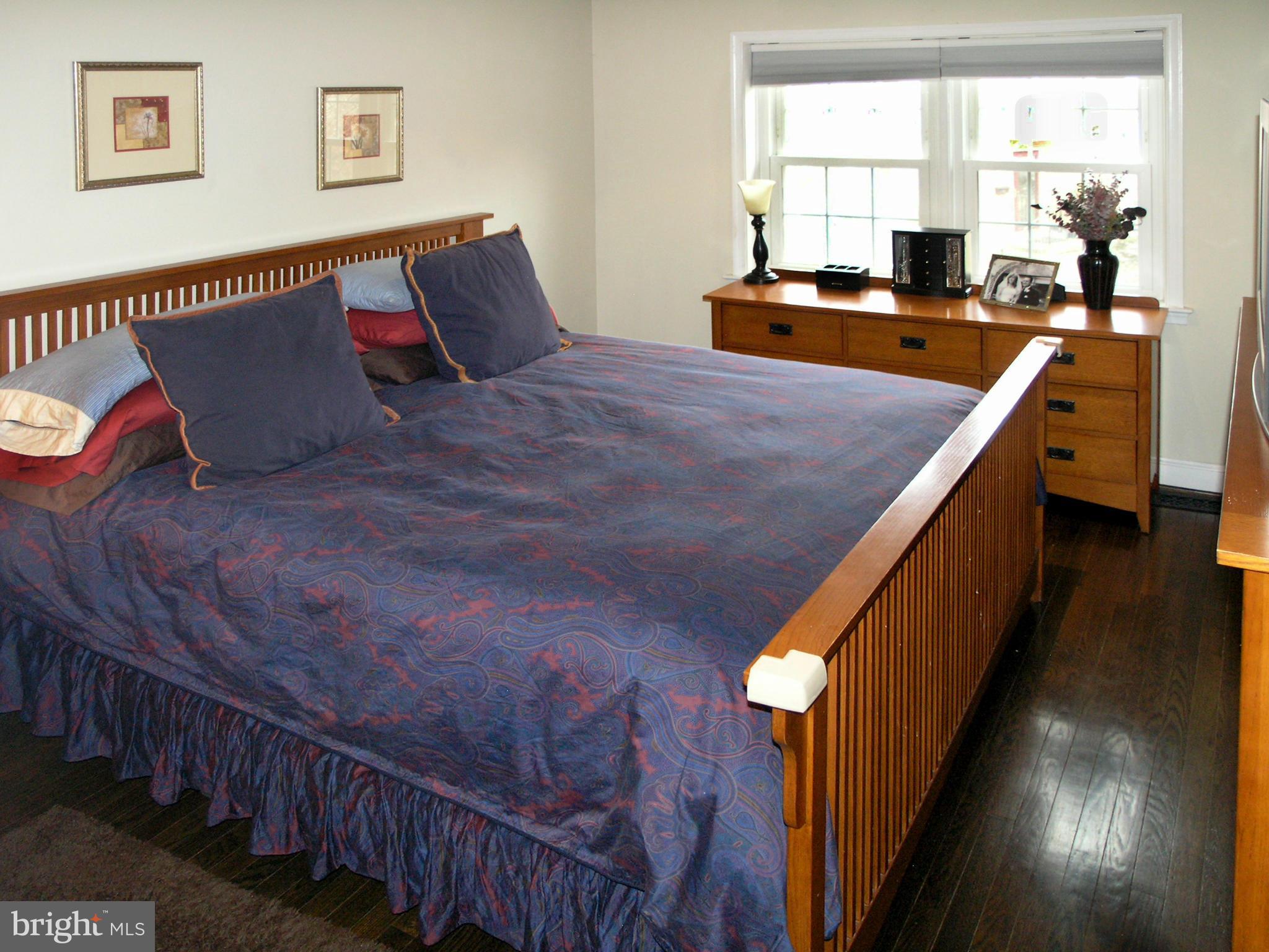 1848 Golf View Court Reston, VA 20190 - Photo 12 of 25 Bedroom (Master)