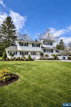 $1,290,000 | 71 Stewart Street, Demarest, NJ 07627