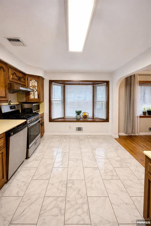 71 Stewart Street Demarest, NJ 07627 - Photo 4 of 8