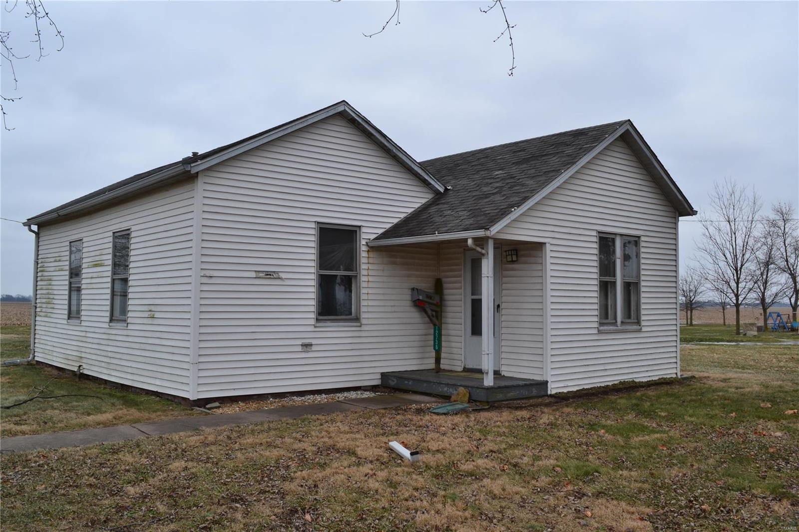 12736 Pipeline Road Carlyle, IL 62231 - Photo 1 of 4 Gallery Image 1