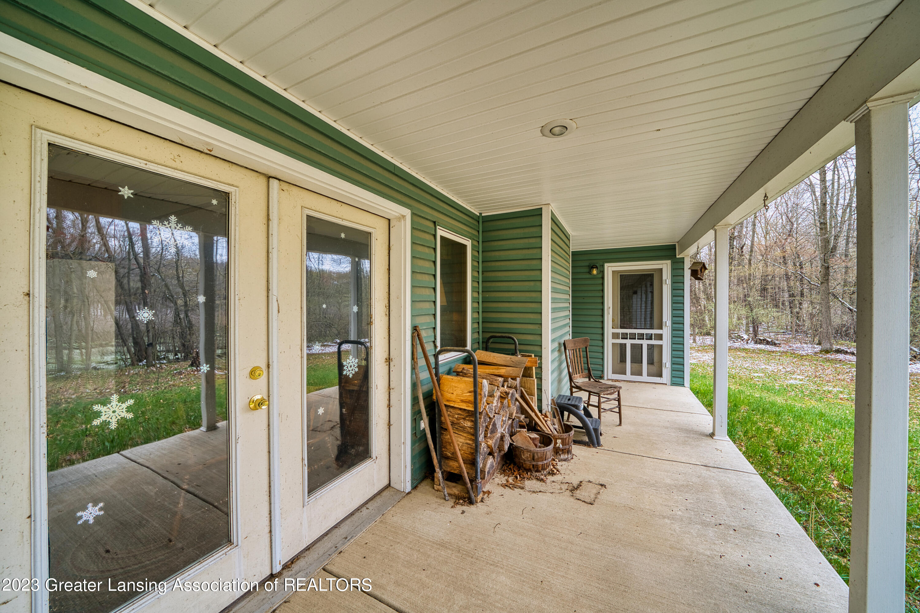 5925 North Burkhart Road Howell, MI 48855 - Photo 34 of 42 Back Porch