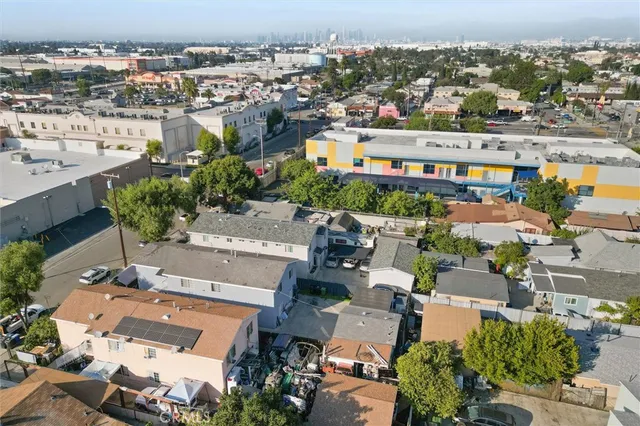 $3,600 | 7310 Roseberry Avenue, Huntington Park, CA 90255