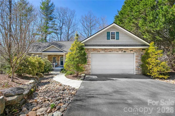 $879,000 | 180 Notlvsi Court, Brevard, NC 28712