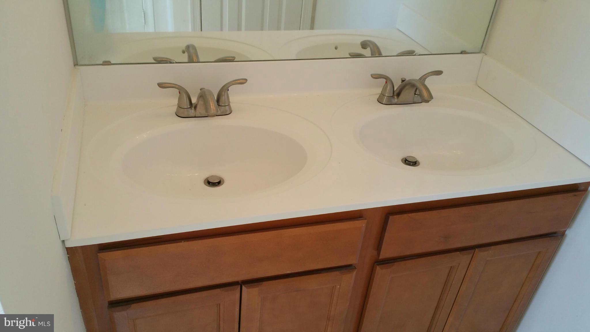 9237 Ridgefield Circle Frederick, MD 21701 - Photo 13 of 20 New double vanity in MBath