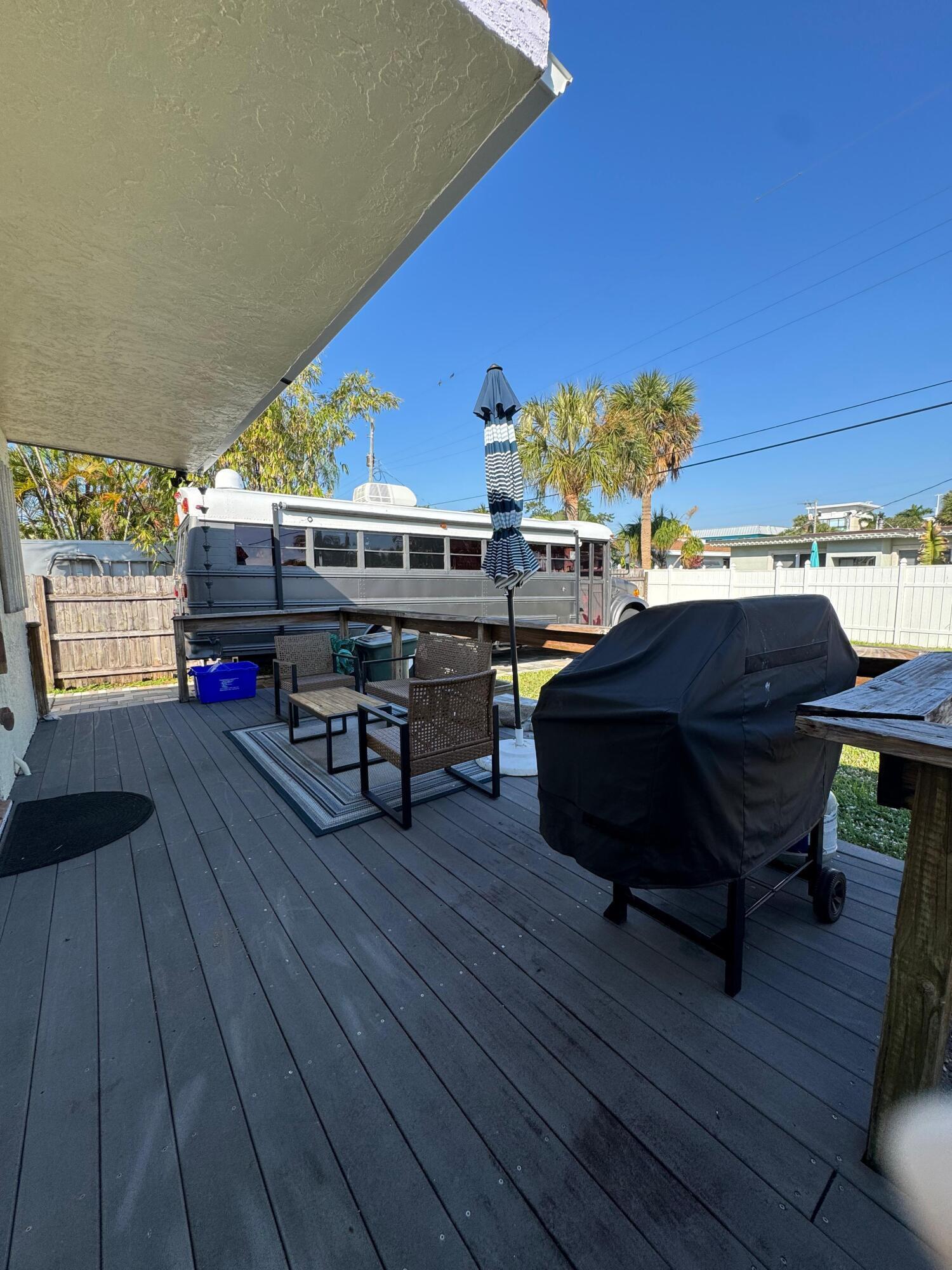 256 East 24th Street Riviera Beach, FL 33404 - Photo 19 of 21 WhatsApp Image 2025-11-18 at 22.05.05