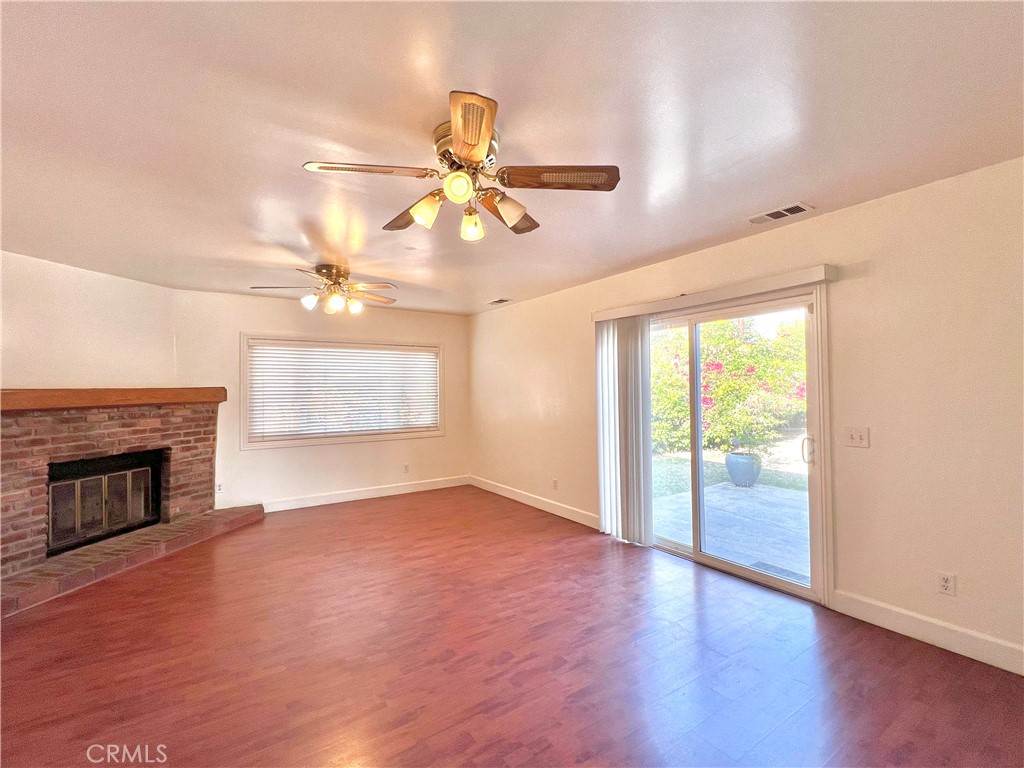 943 East Foothill Boulevard Glendora, CA 91741 - Photo 7 of 20