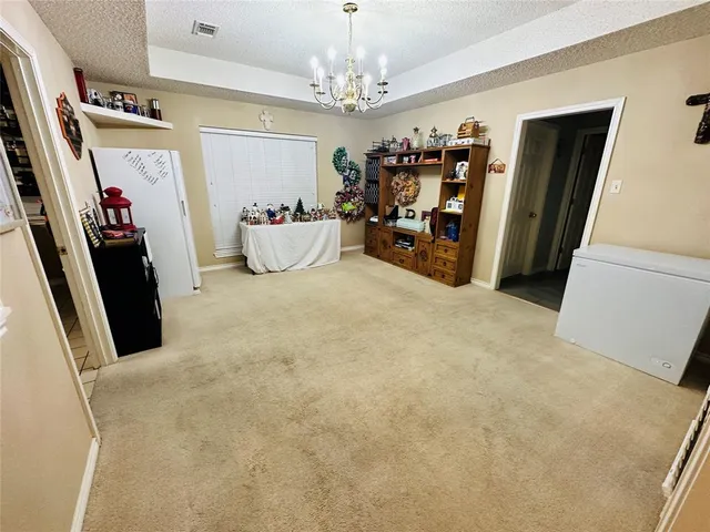 $379,900 | 1925 North Collegiate Drive, Paris, TX 75462