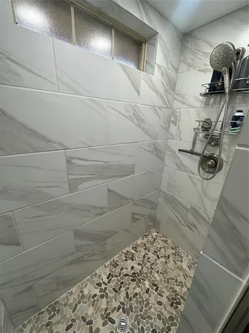 $379,900 | 1925 North Collegiate Drive, Paris, TX 75462