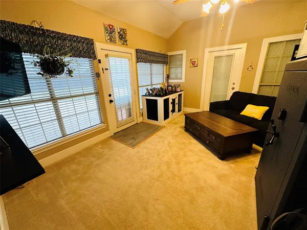 $349,000 | 1925 North Collegiate Drive, Paris, TX 75462