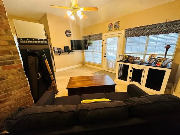 $349,000 | 1925 North Collegiate Drive, Paris, TX 75462