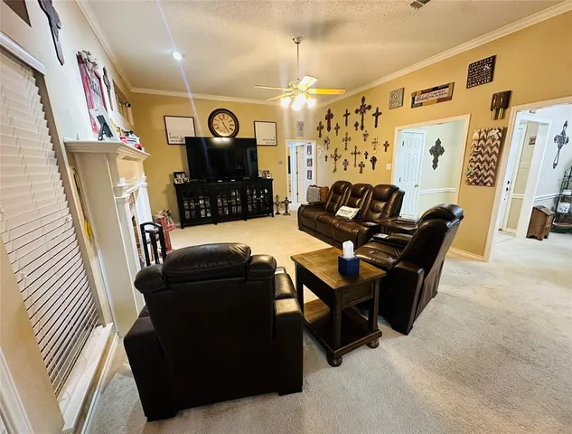 $379,900 | 1925 North Collegiate Drive, Paris, TX 75462