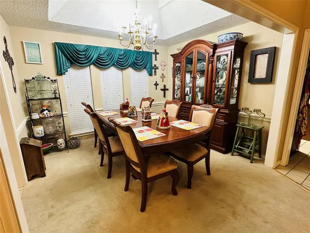 $379,900 | 1925 North Collegiate Drive, Paris, TX 75462