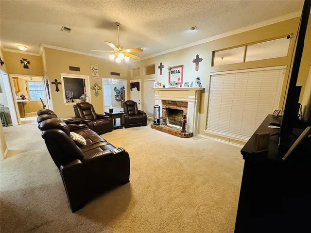 $379,900 | 1925 North Collegiate Drive, Paris, TX 75462