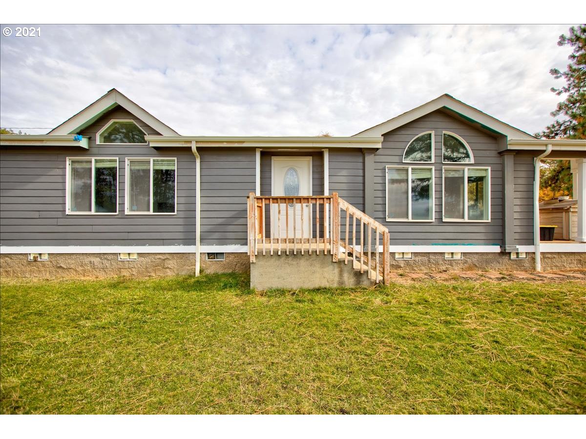 2015 Ridge Road West The Dalles, OR 97058 - Photo 1 of 32 Gallery Image 1