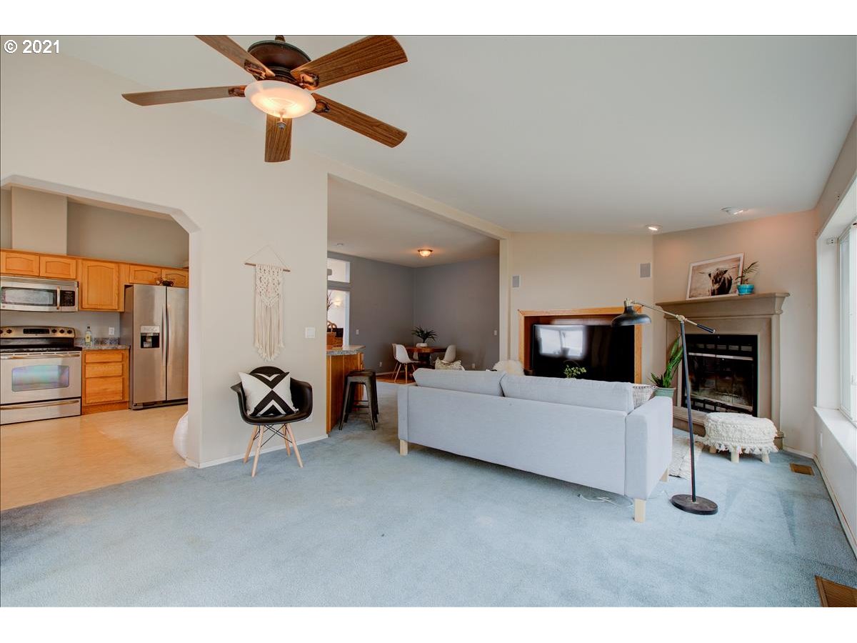 2015 Ridge Road West The Dalles, OR 97058 - Photo 12 of 32 Gallery Image 12
