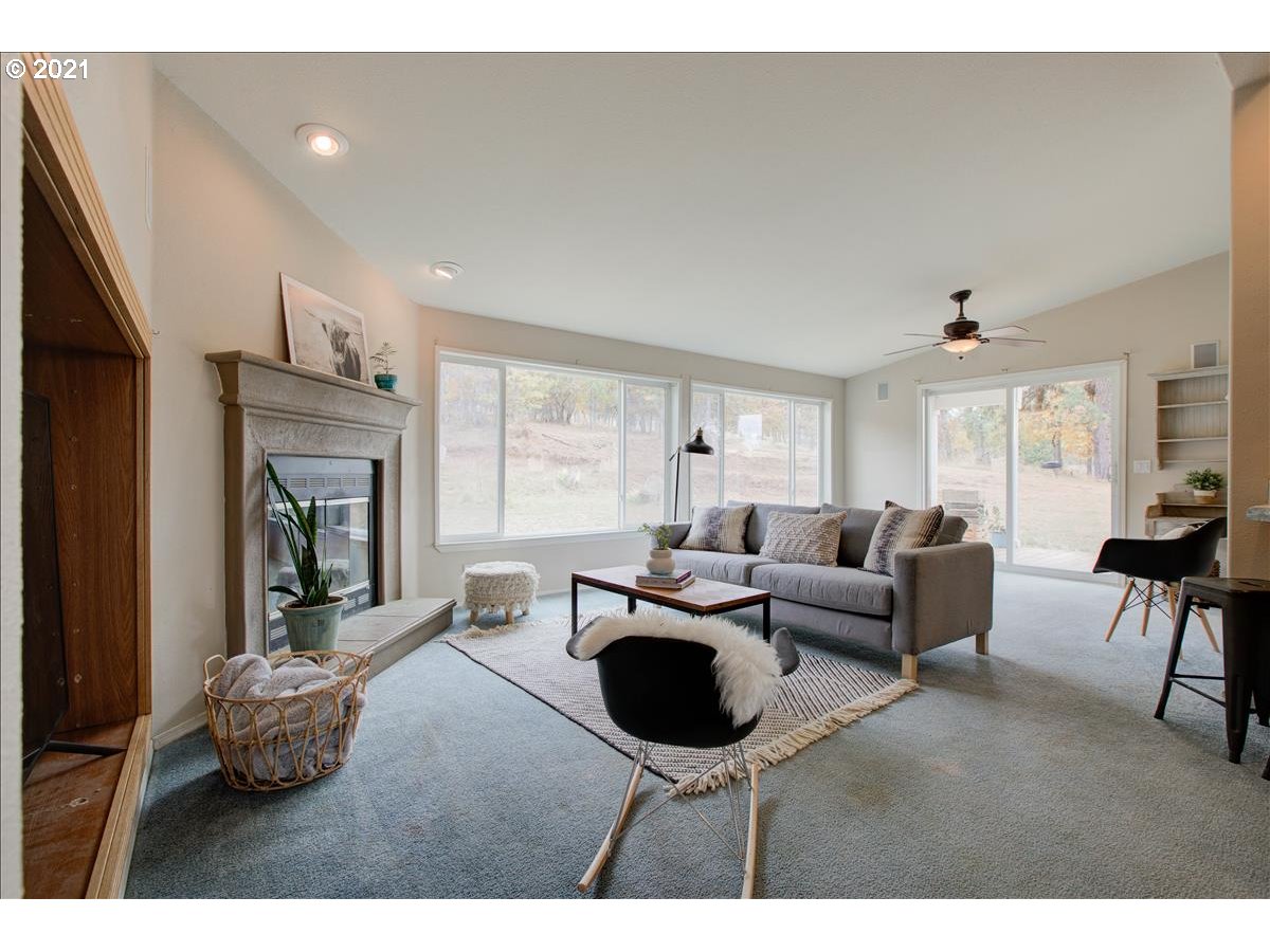 2015 Ridge Road West The Dalles, OR 97058 - Photo 14 of 32 Gallery Image 14