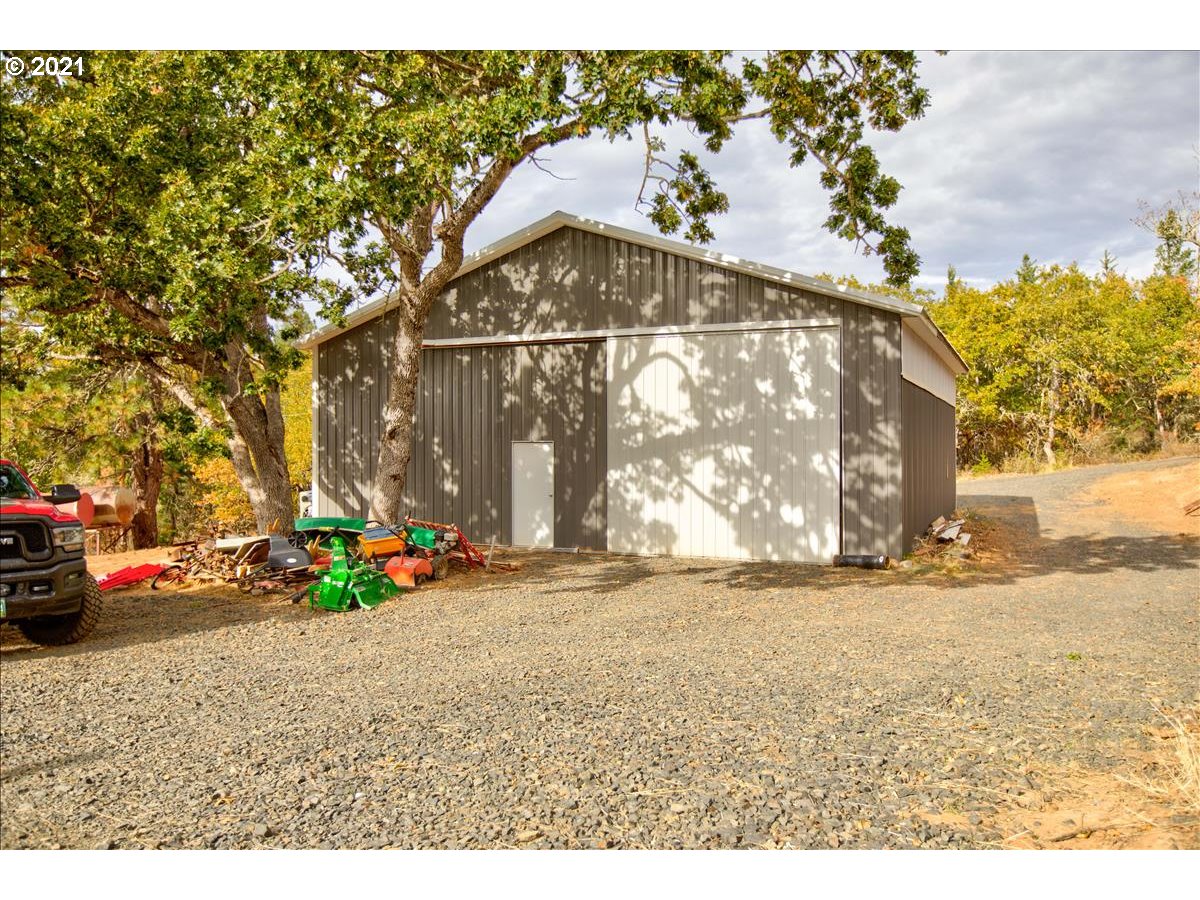 2015 Ridge Road West The Dalles, OR 97058 - Photo 22 of 32 Gallery Image 22