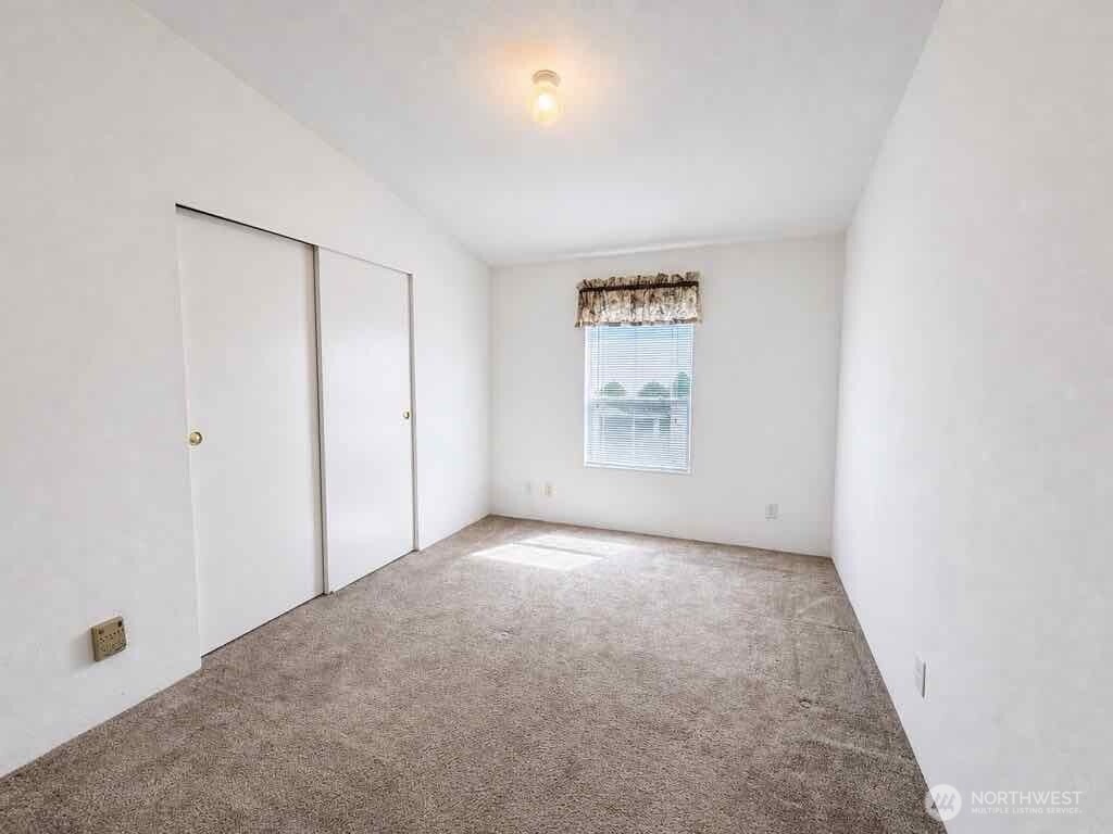 10239 185th Avenue Southwest, Unit 10 Rochester, WA 98579 - Photo 8 of 20
