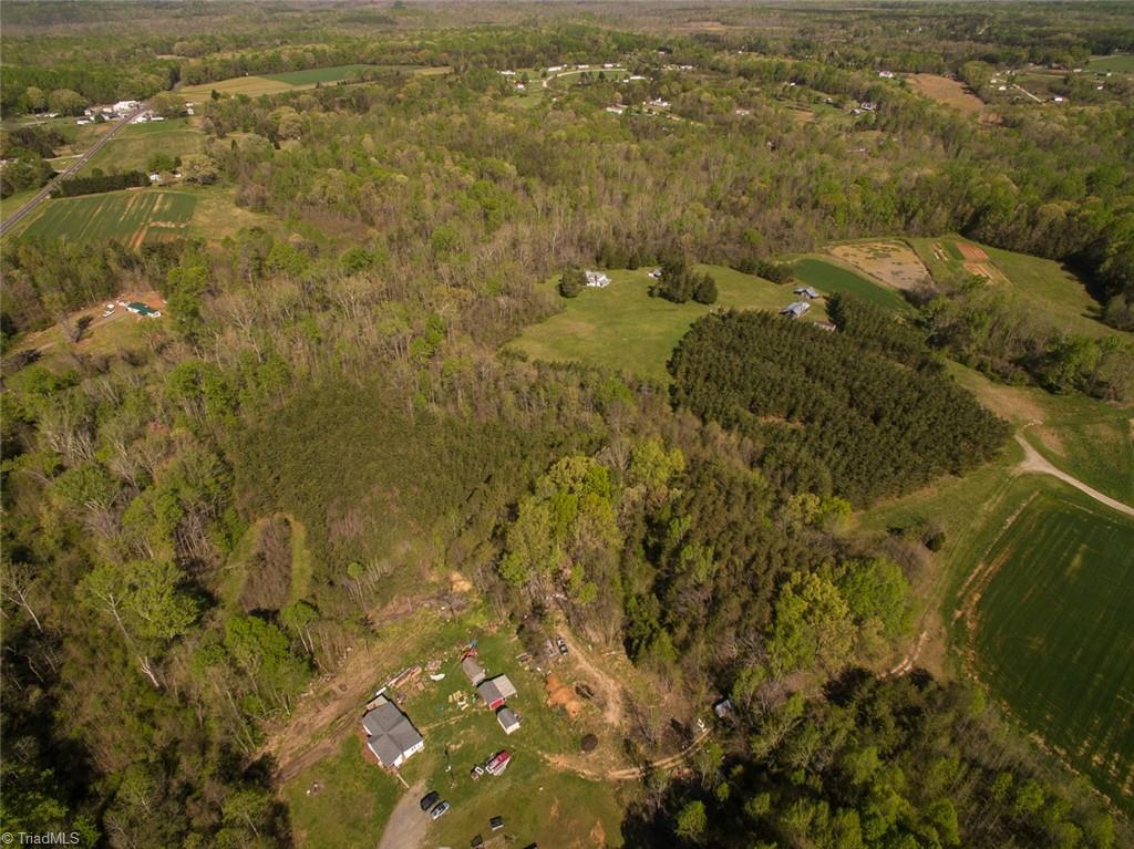 561 Strader Road Ruffin, NC 27326 - Photo 10 of 31 Gallery Image 10