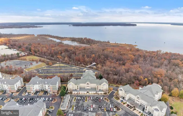 $429,900 | 1641 Ladue Court, Unit 402, Woodbridge, VA 22191