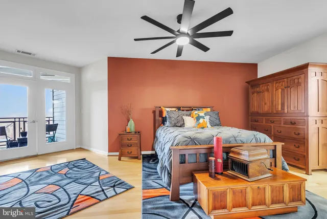 $429,900 | 1641 Ladue Court, Unit 402, Woodbridge, VA 22191