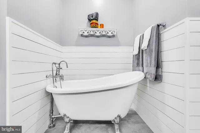 $429,900 | 1641 Ladue Court, Unit 402, Woodbridge, VA 22191