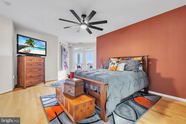 $429,900 | 1641 Ladue Court, Unit 402, Woodbridge, VA 22191