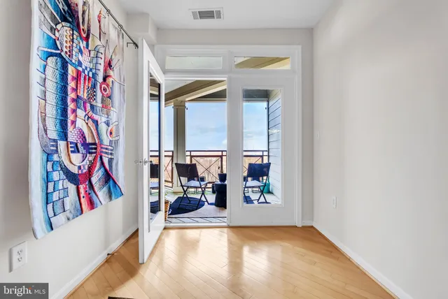 $429,900 | 1641 Ladue Court, Unit 402, Woodbridge, VA 22191