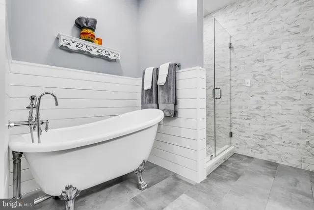 $429,900 | 1641 Ladue Court, Unit 402, Woodbridge, VA 22191