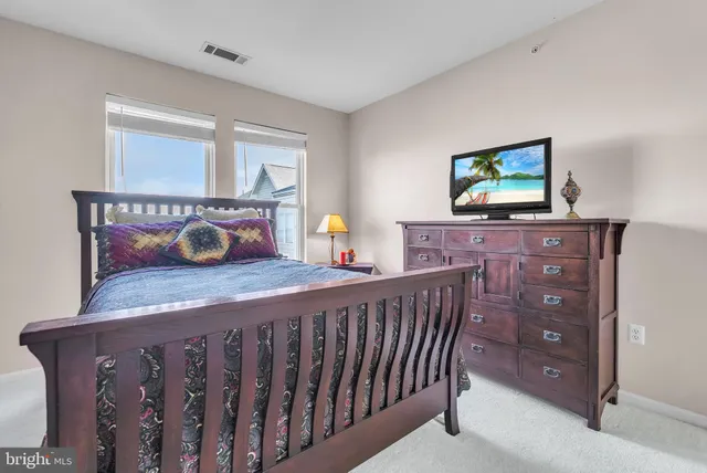 $429,900 | 1641 Ladue Court, Unit 402, Woodbridge, VA 22191