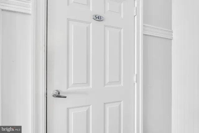 $429,900 | 1641 Ladue Court, Unit 402, Woodbridge, VA 22191