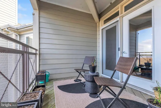 $429,900 | 1641 Ladue Court, Unit 402, Woodbridge, VA 22191