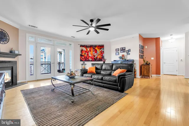 $429,900 | 1641 Ladue Court, Unit 402, Woodbridge, VA 22191