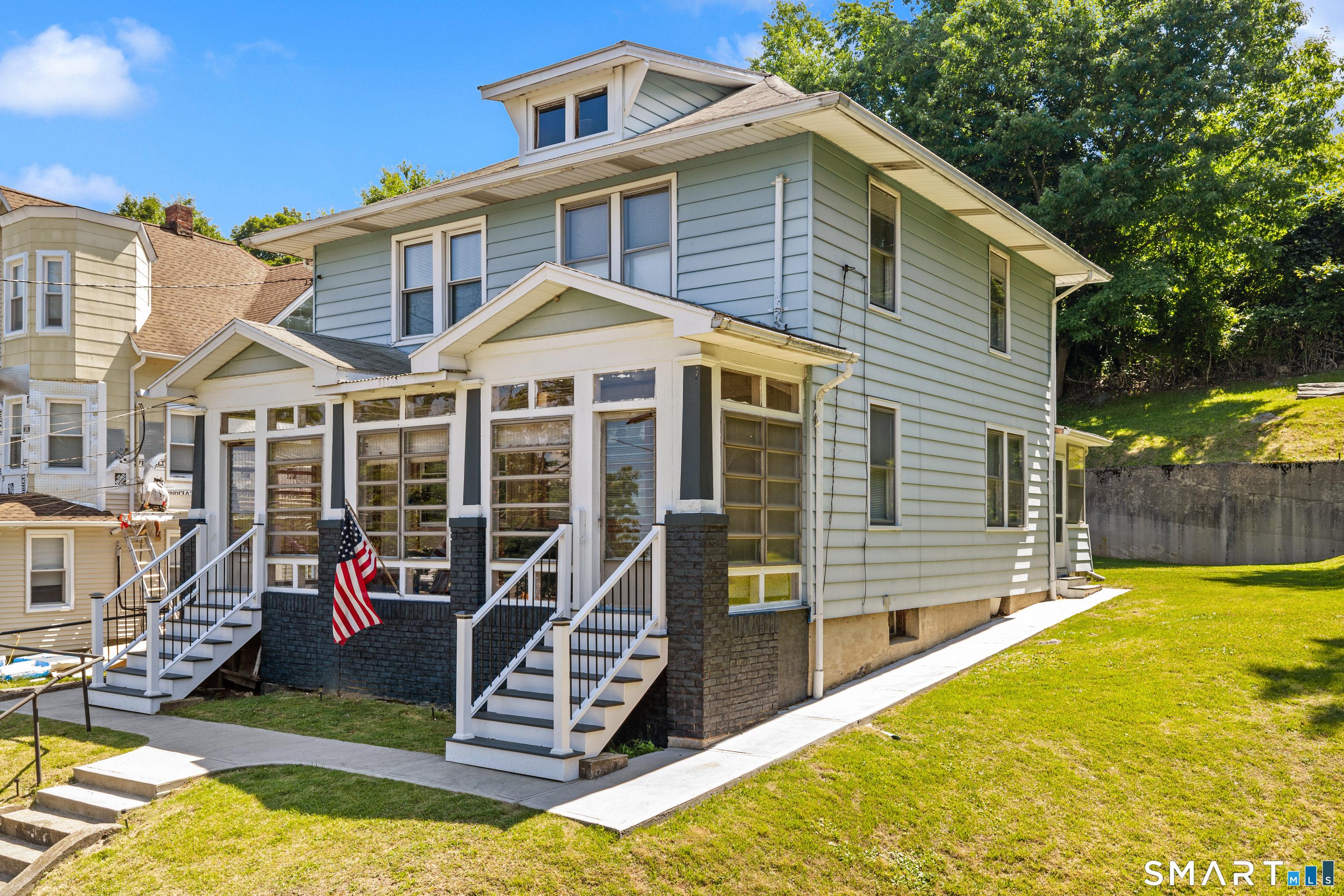 77 Westbury Park Road Watertown, CT 06795 - Photo 3 of 40