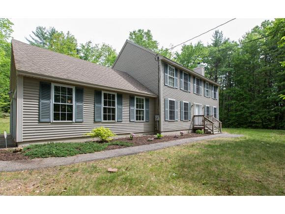 285 Prescott Road Epping, NH 03042 - Photo 3 of 29