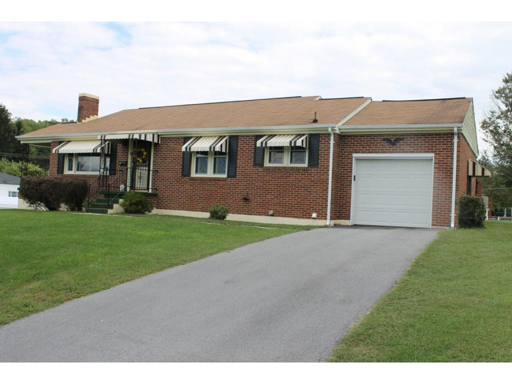 323 Sherwood Road Bristol, VA 24201 - Photo 1 of 21 Photo 1